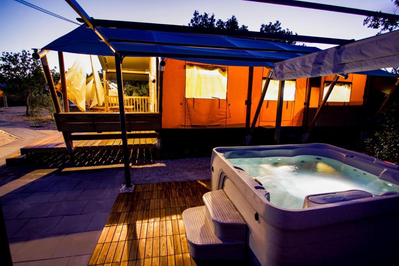 Grande Glamping With Pool Hotel Biograd Na Moru Exterior photo