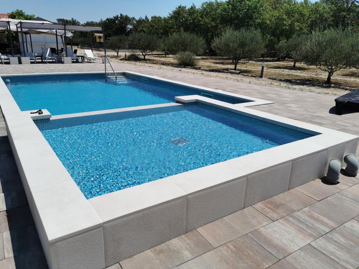 Grande Glamping With Pool Hotel Biograd Na Moru Exterior photo