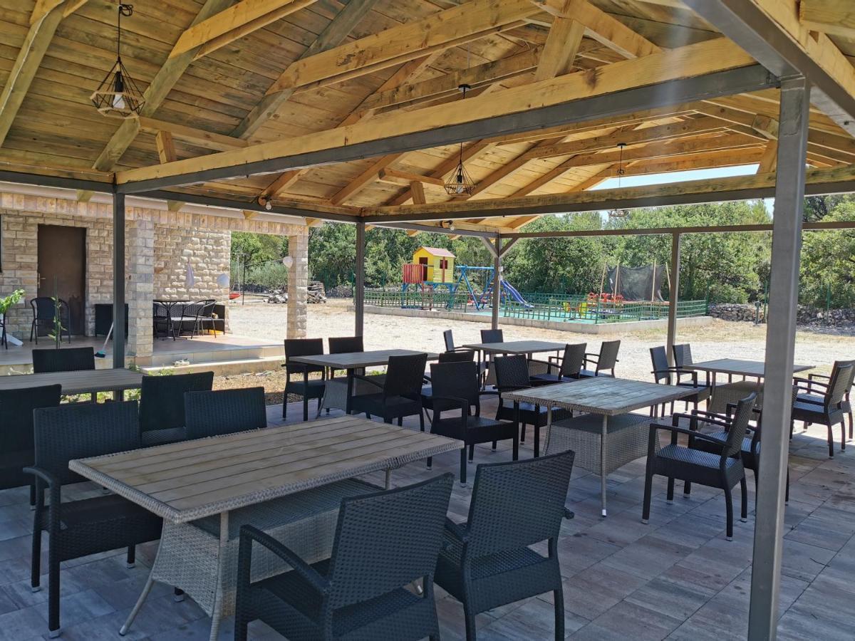 Grande Glamping With Pool Hotel Biograd Na Moru Exterior photo