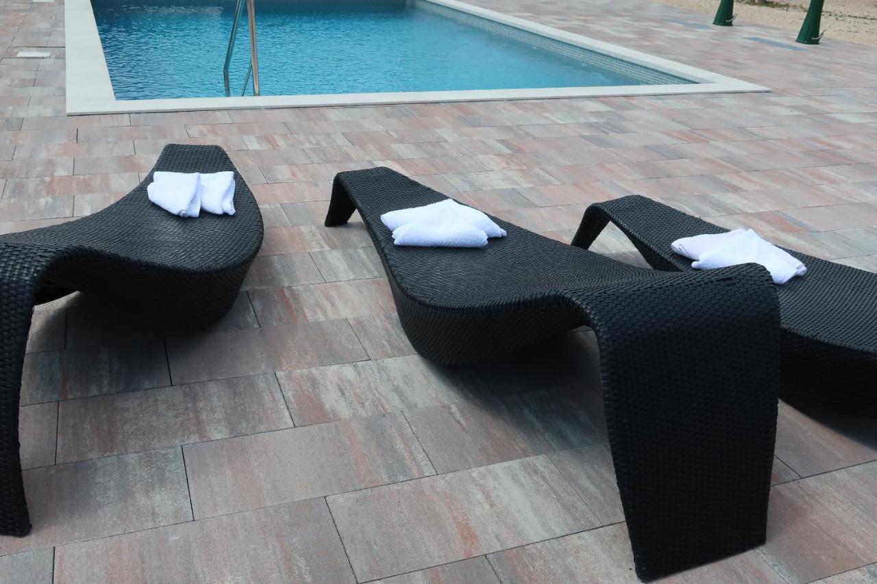 Grande Glamping With Pool Hotel Biograd Na Moru Exterior photo